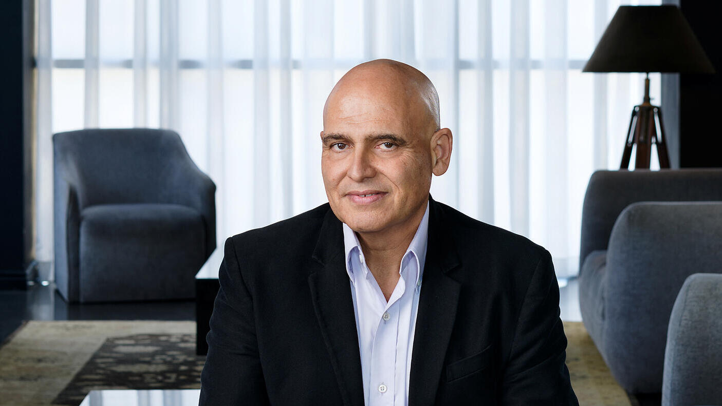 מוסף מנהלים 2025 -  דוד פתאל בעל השליטה ברשת מלונות פתאל