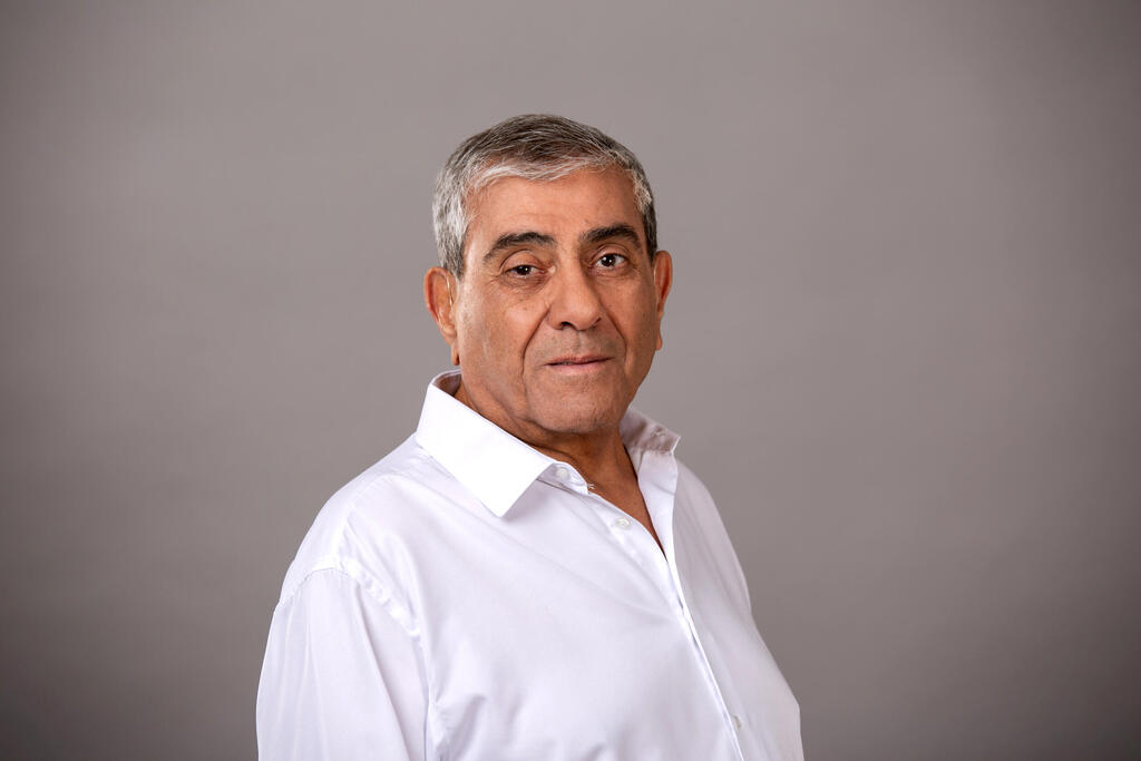 מוסף מנהלים 2025 -   יגאל דמרי בעלים ומנכל י.ח דמרי