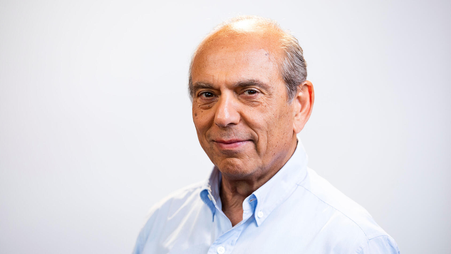 מוסף מנהלים 2025 -  אייזיק דבח מנכל דלתא ו בעל השליטה ב חברה