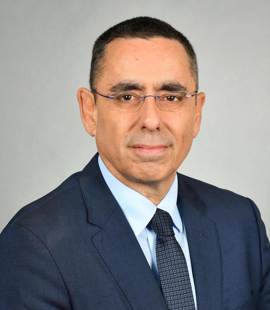 מוסף מנהלים 2025 - אבי לוי מנכל בנק דיסקונט ( צילום: באדיבות בנק דיסקונט) מוסף מנהלים 2025 - אבי לוי מנכל בנק דיסקונט