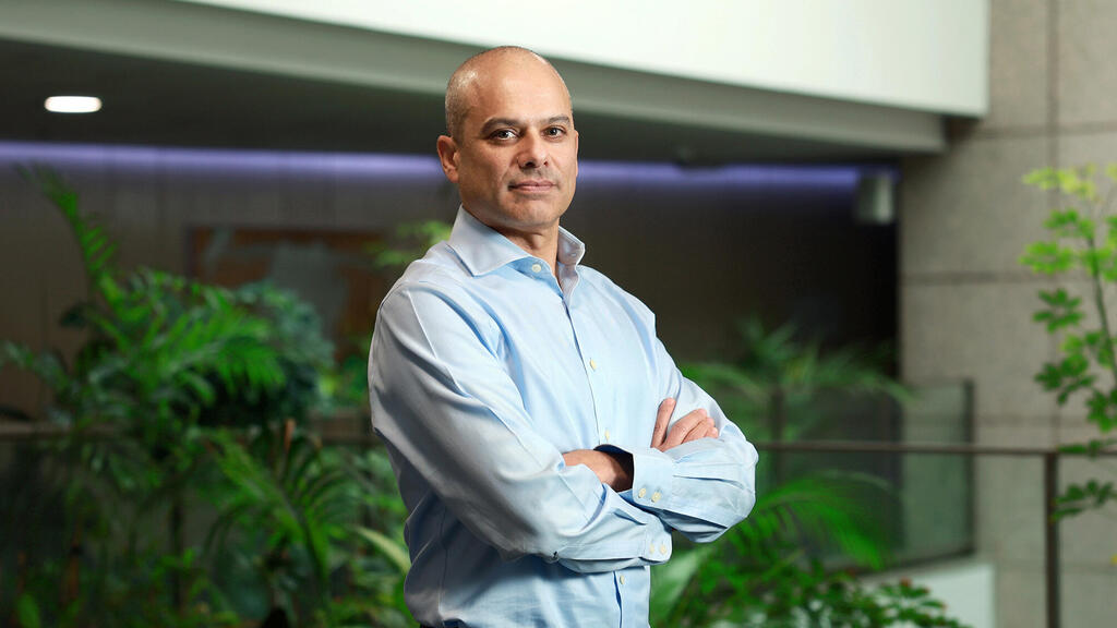 ידין ענתבי, מנכ"ל בנק הפועלים (צילום: דנה קופל) מוסף מנהלים 2025 - ידין ענתבי מנכ"ל בנק הפועלים