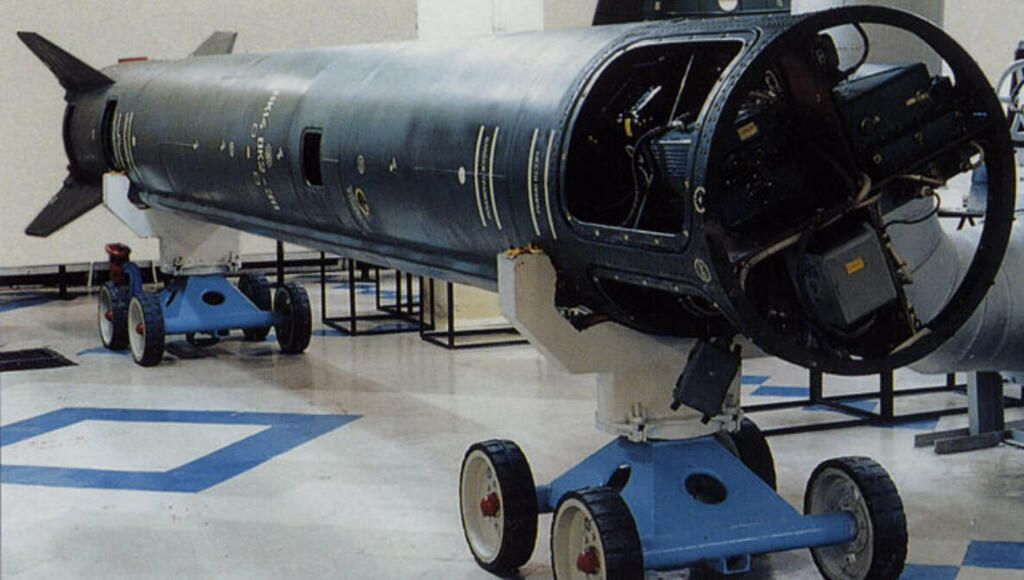 הקברניט טיל בליסטי איראן 3