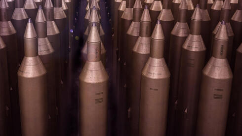 האם איראן תשרוף את עצמה כדי לבנות 3,000 טילים נגד ישראל?