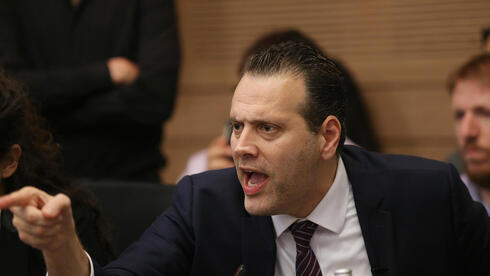 שר התרבות מקצץ, ועתיד פרס דבורה עומר לספרות ילדים בספק