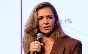 ועידת תחזיות - פזית גרפינקל משנה למנכ"ל בנק הפועלים וידאו