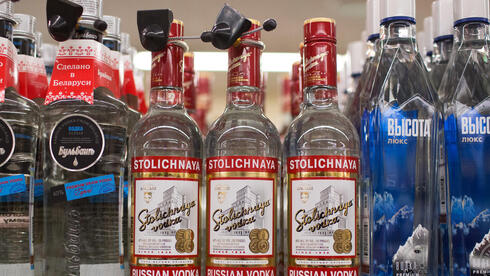 צילום: Andrey Rudakov/Bloomberg מיינות צרפתיים ועד וודקה סטולי: חברה נוספת מעלה את מחירי האלכוהול