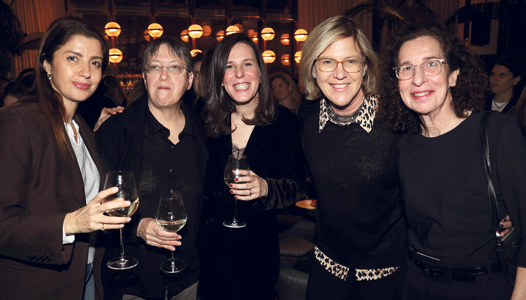 מימין: ענת לוין, בלאקרוק; פיונה דרמון, Sunvest Capital; ד"ר עדי הורוויץ לביא, פועלים טק; דורית דור, Qbeat Ventures; הילה גולדמן אסלאן, Runi Ventures (צילום: יריב כץ)