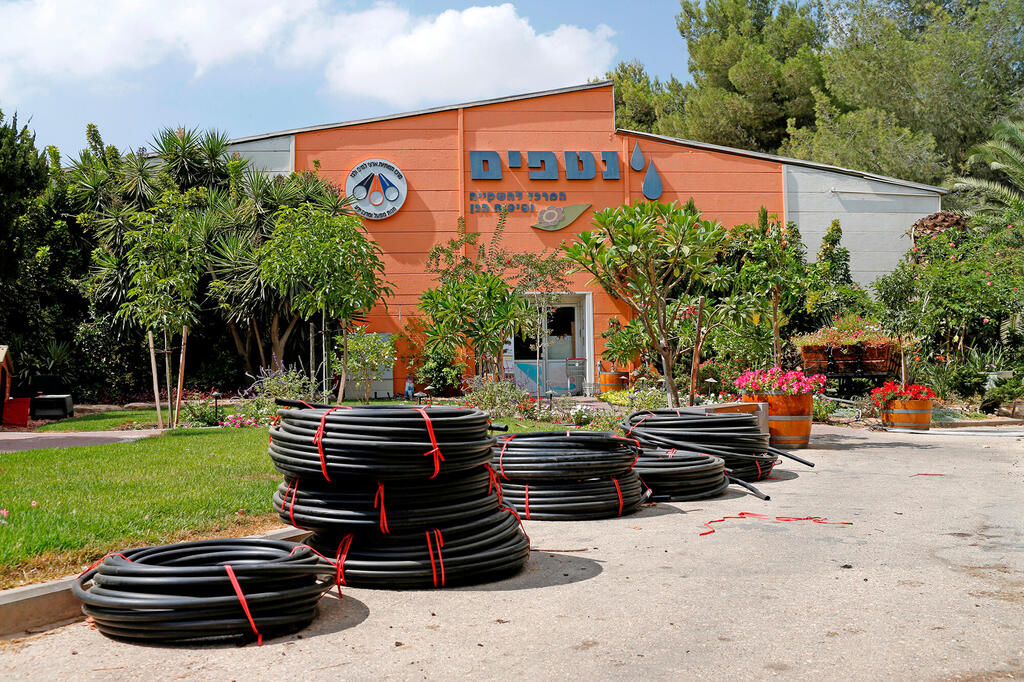 מפעל נטפים קיבוץ חצרים