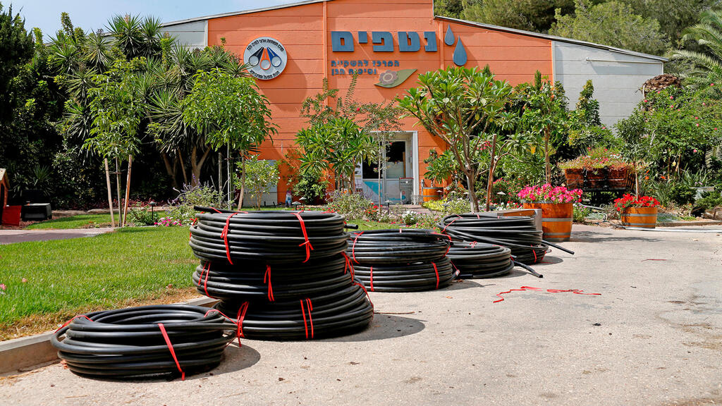 מפעל נטפים קיבוץ חצרים