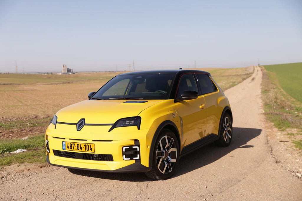 מבחן רכב רנו 5 החשמלית