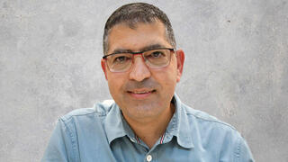 ד״ר נביל גרייב, מומחה לניתוחי החלפת ברך וירך, מנהל שירות ניתוחי מפרקים 