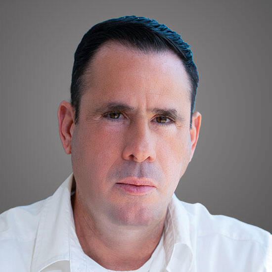 עו"ד יניר הראל