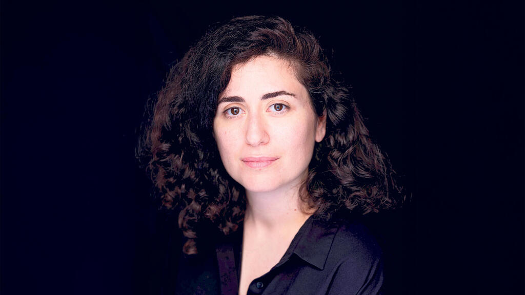 שיר ראובן תסריטאית וסטנדאפיסטית (צילום: יובל חן) פנאי שיר ראובן תסריטאית וסטנדאפיסטית