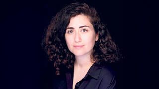 פנאי שיר ראובן תסריטאית וסטנדאפיסטית