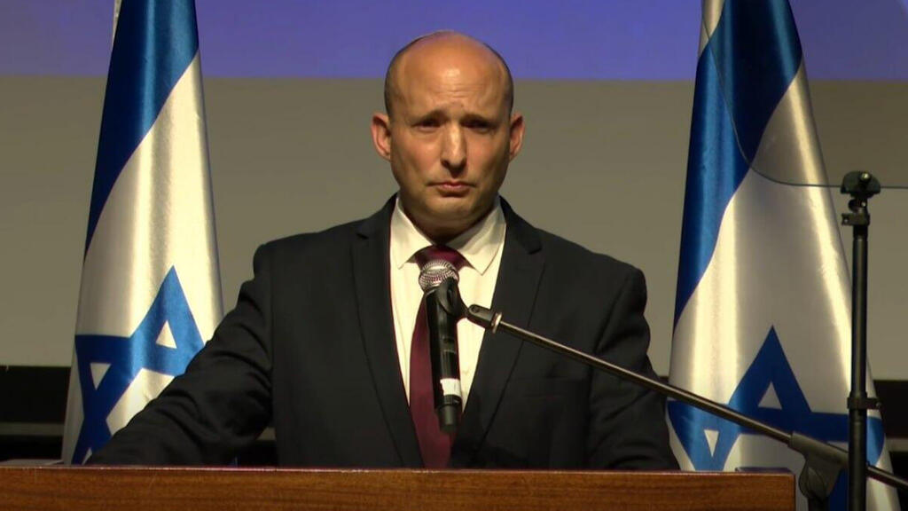 בנט השבוע, בהכרזה על התוכנית שלו. אף אחד לא ייתן לכל מילואמניק מיליון שקל, אז למה להבטיח את זה?