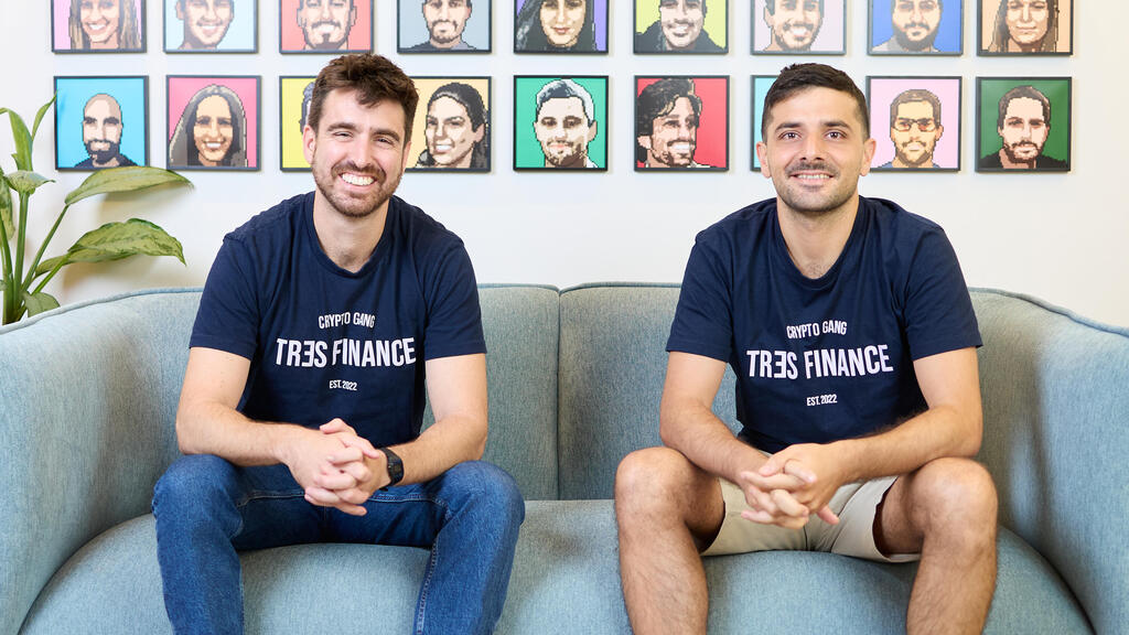 מייסדי TRES Finance. מימין אילון לוטם מייסד-שותף ו-CTO וטל זקון מייסד-שותף ומנכ״ל (צילום: תמי מונטג) מייסדי טרס פייננס tres מימין אילון לוטם מייסד-שותף ו-CTO ו טל זקון מייסד-שותף ומנכ״ל טרס