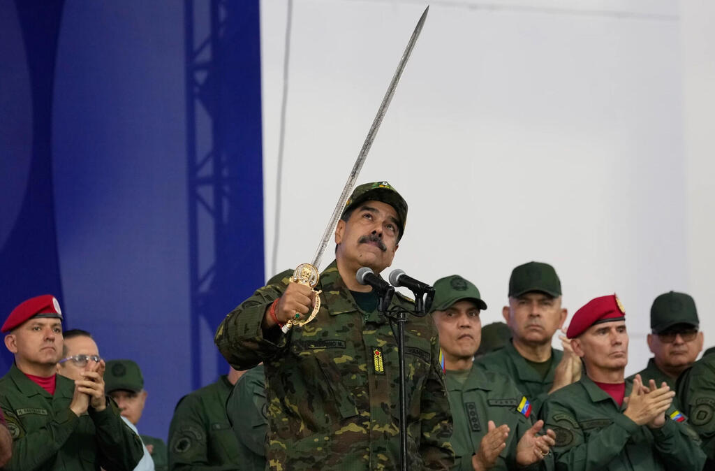 הקברניט פשיטה קומנדו מסוקים 6