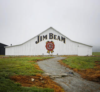 מזקקת ויסקי ג'ים בים ב קלרמונט קנטקי