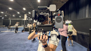 תערוכת CES 2026 יוצר תוכן עצמאי מצויד ב סטודיו נייד תמונת רוחב