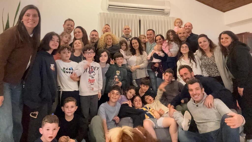 חברי הילדות מרעננה שהקימו את עמותת מנצחים את דושן