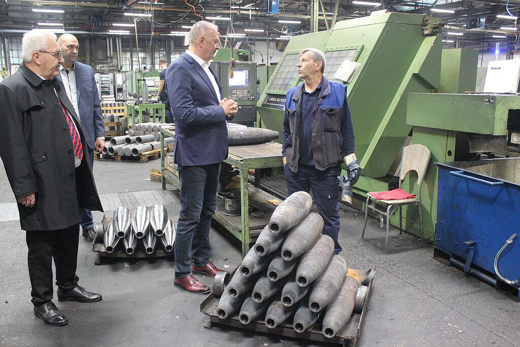 מפעל הנשק פרטיס בסרייבו, בוסניה. המלחמה באוקראינה דחפה את סומרינדייק להמר על ייצור נשק בבוסניה