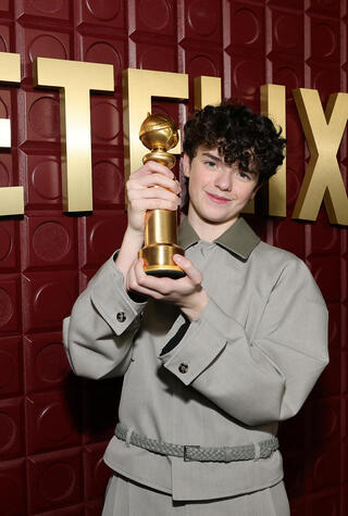 פנאי גלובוס הזהב 2026 זוכים אוון קופר התבגרות