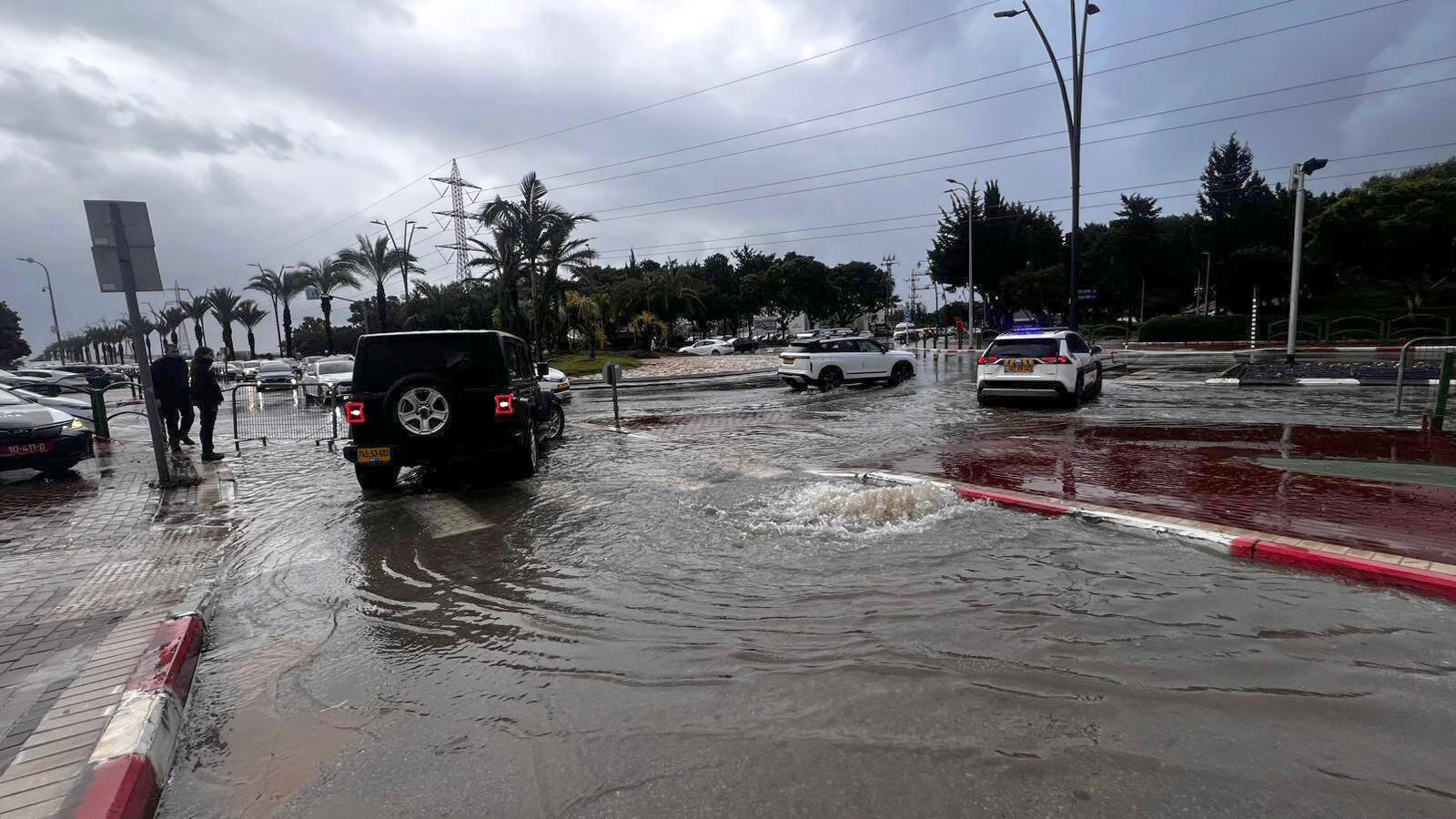 אשקלון הצפה הצפות שיטפון מזג אוויר גשם