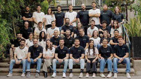 חברת Converge Bio מגייסת 25 מיליון דולר לפלטפורמת AI לפיתוח תרופות