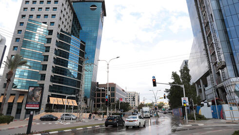 ההייטק עוזב, והרצליה מתנשפת מאחור בתחרות מול "ציר הקורקינטים" של ת"א