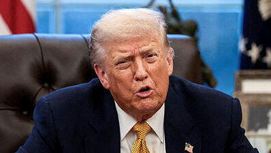 טראמפ הציב דד-ליין לאיראן, ותקף את הרצוג: "מביש שהוא לא נותן חנינה לנתניהו"