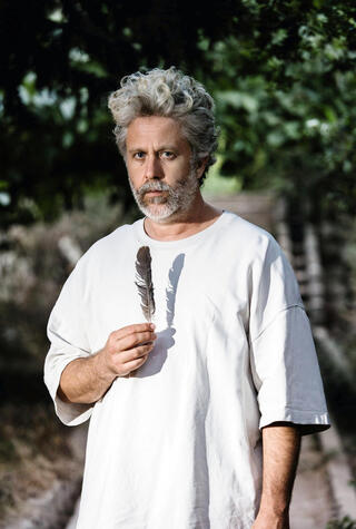 המוזיקאי והאמן נועם ענבר פנאי