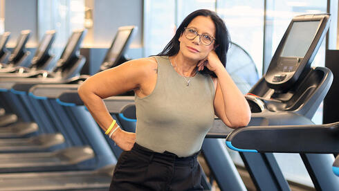 מנכ"לית הולמס פלייס: "לפניי עבודה רבה, מרגע זה אני מפסיקה להסתכל על מחיר המניה"