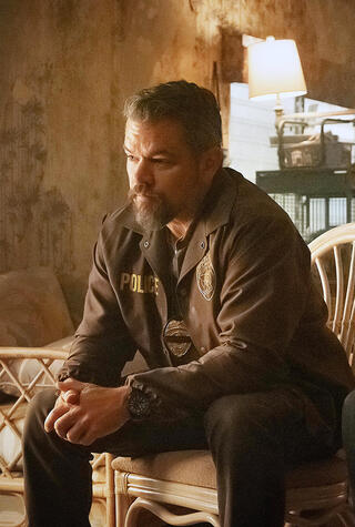 מימין השחקנים בן אפלק ו מאט דיימון מתוך הסקט The Rip פנאי