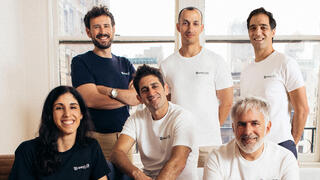 צוות קרן Deep33