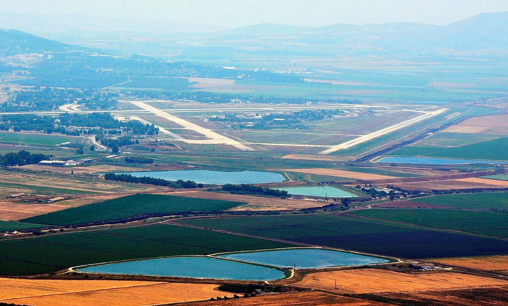 השטח המיועד להקמת שדה התעופה ברמת דוד (צילום: ויקיפדיה) השטח המיועד להקמת שדה תעופה ברמת דוד