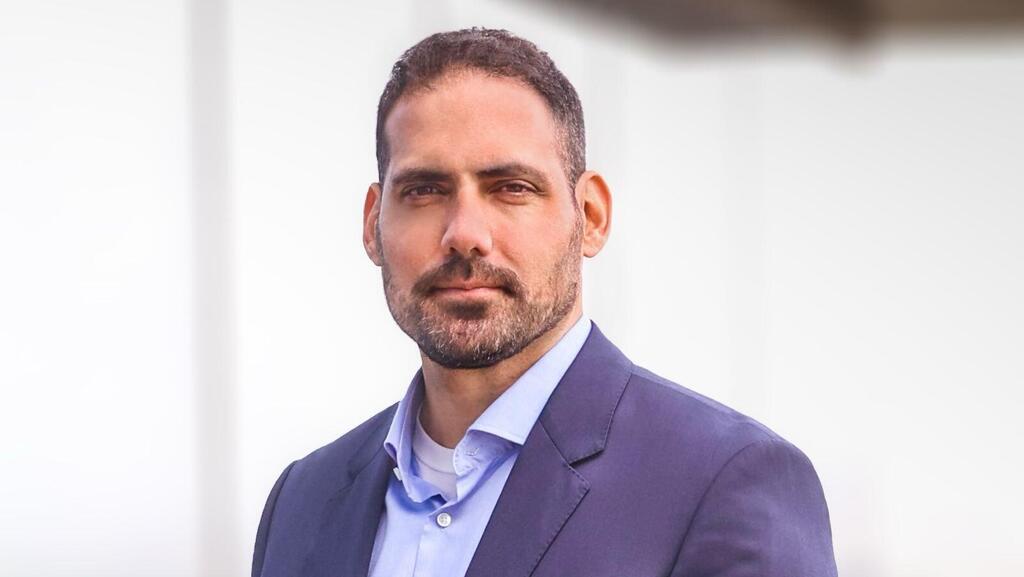  ד"ר יוסי נתן  מייסד שותף נשיא והמנהל הרפואי הראשי ForSight Robotics