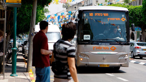 ועדת הכלכלה אישרה: הרשויות המקומיות יקבלו סמכויות בניהול התחבורה הציבורית