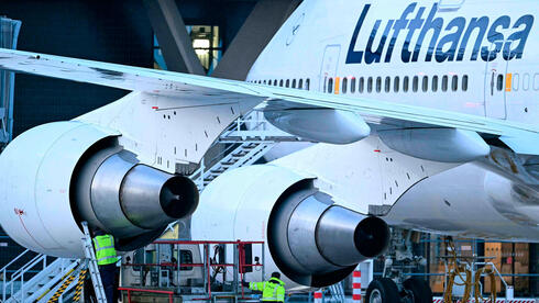 קבוצת לופטהנזה מחדשת את טיסות הלילה לישראל - עם קונקשן באתונה