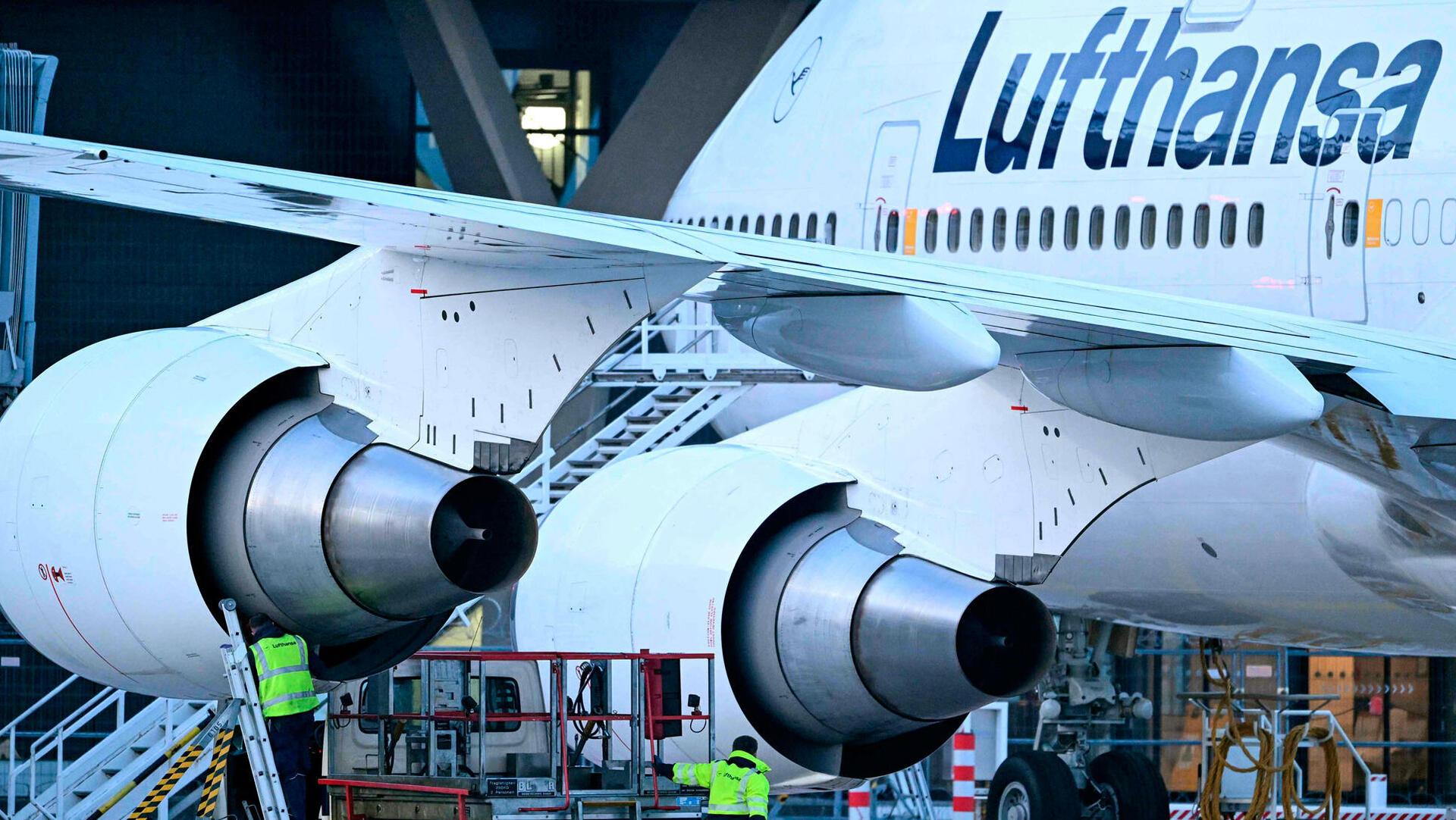 מטוס לופטהנזה 747