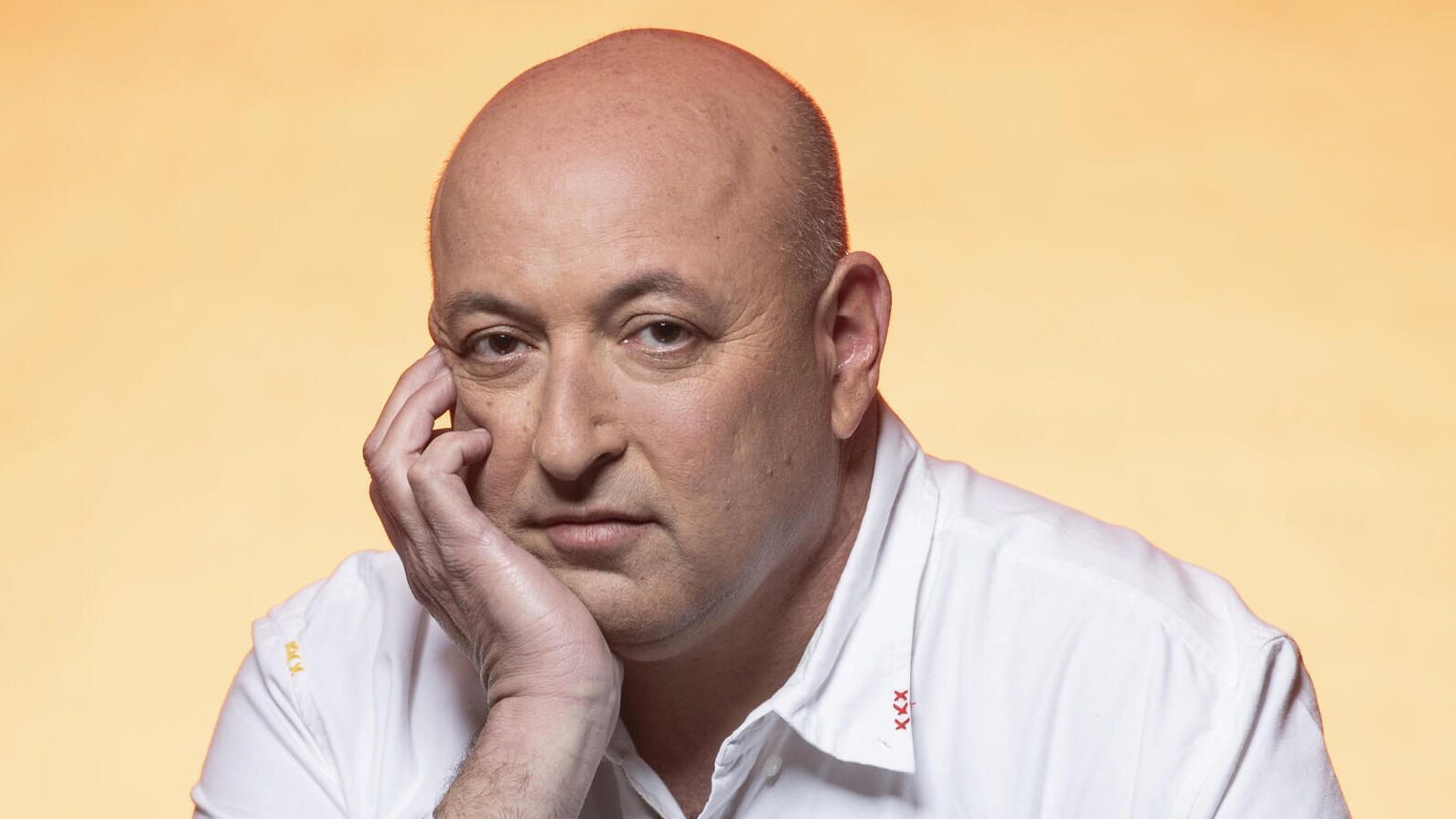 גרוטו. " WHO בכלל לא מחליט על רישום תרופות, אז הטענה שהוא מושחת או מונע מאינטרסים של חברות תרופות מגיעה מאנשים שלא מכירים את העבודה בשטח"