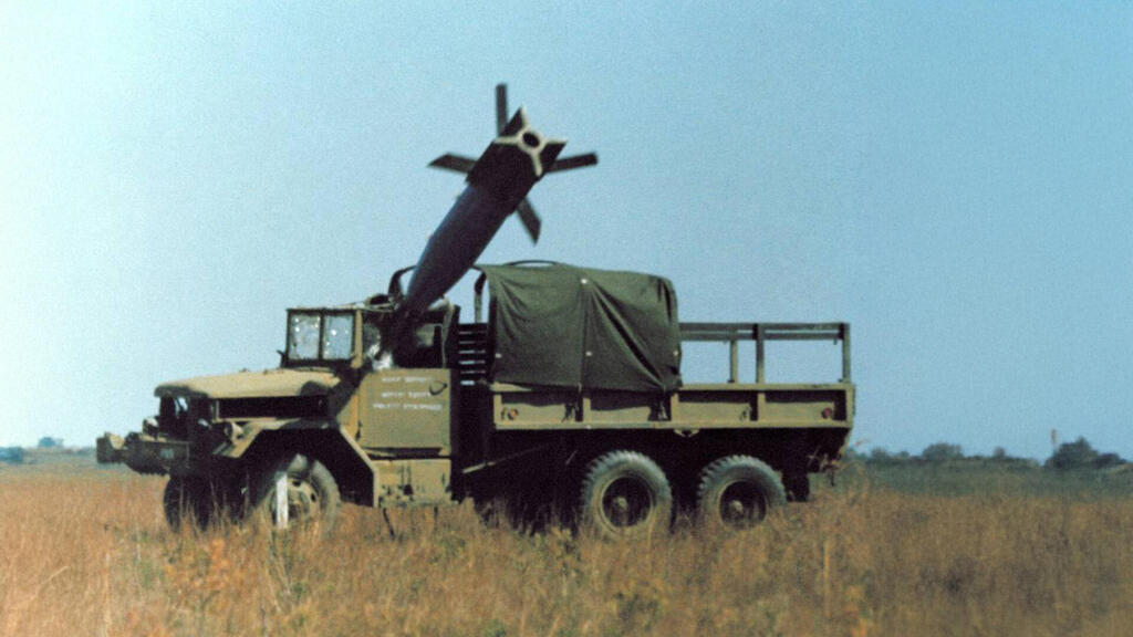 הקברניט הפצצה תקיפה מטרות