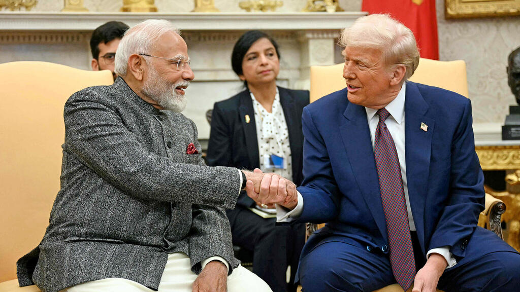 נשיא ארה"ב דונלד טראמפ וראש ממשלת הודו נרנדרה מודי
