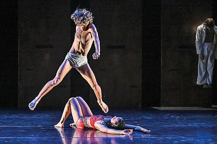 פנאי להקת המחול הקיבוצית