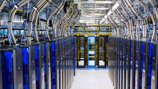 חוות שרתים דאטה סנטר