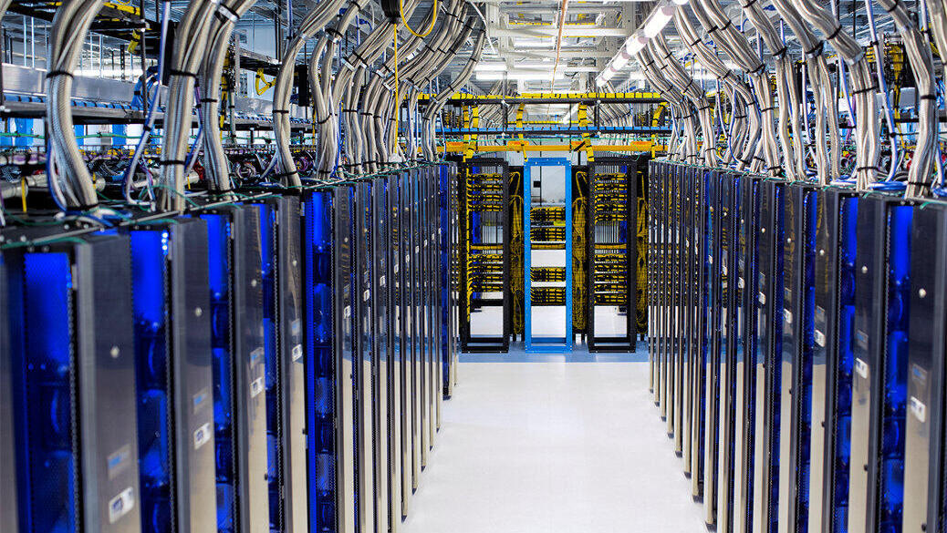 חוות שרתים דאטה סנטר