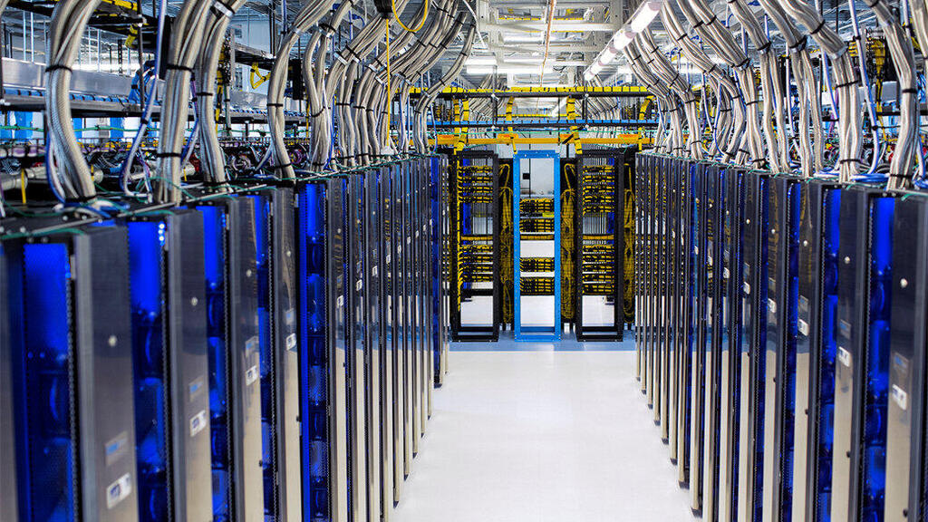 חוות שרתים דאטה סנטר