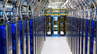 חוות שרתים דאטה סנטר