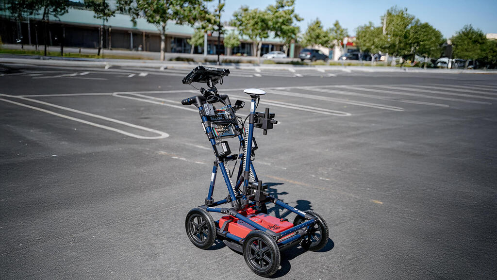 מכשיר של Exodigo אקסודיגו טכנולוגית מיפוי תת קרקעי