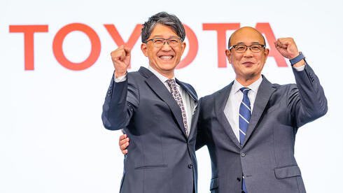 הדוגמן הלך, רואה החשבון שאוהב מיניוואנים נכנס: מה עומד מאחורי חילופי המנכ"לים בטויוטה
