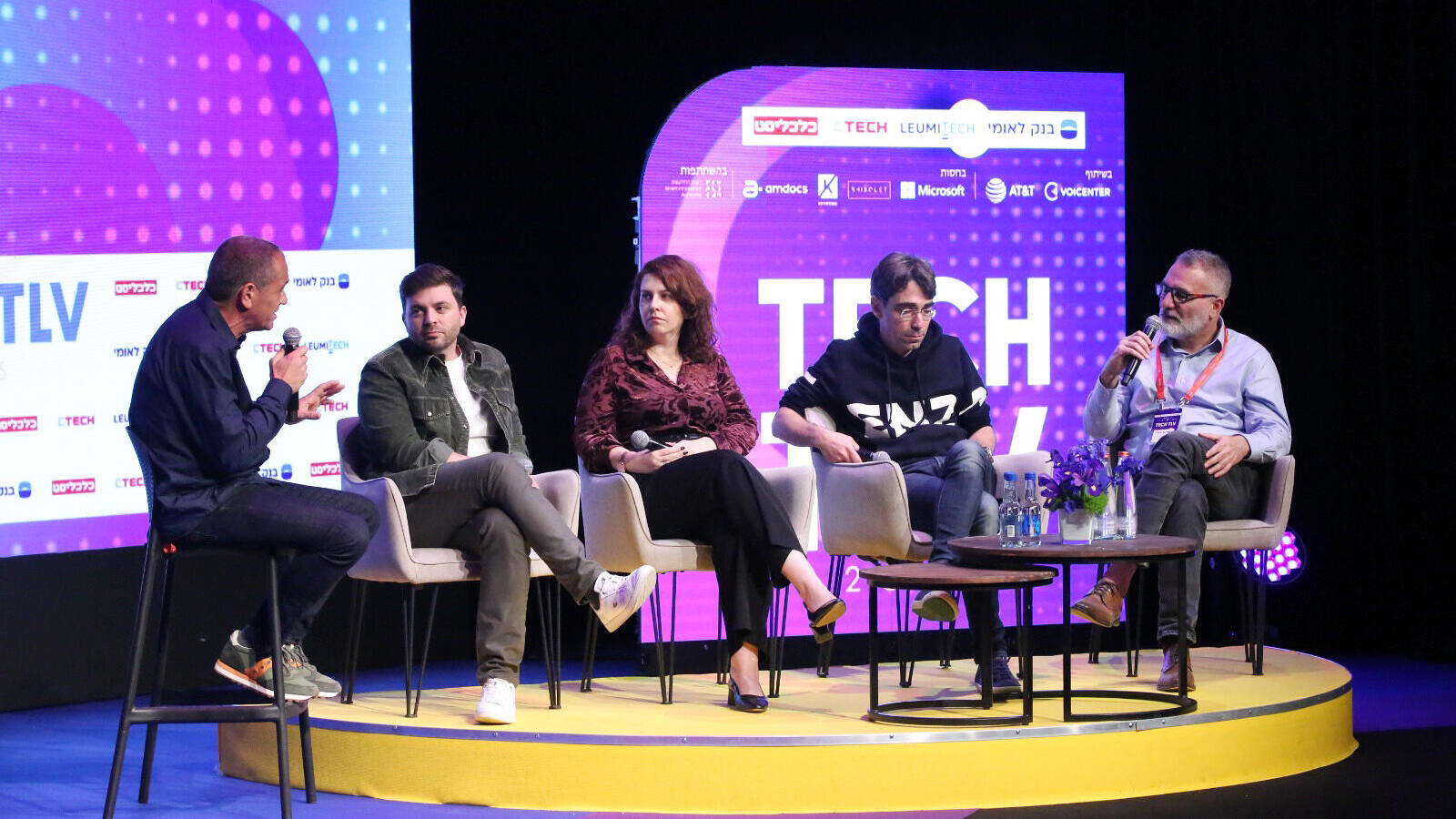 כנס TECH TLV – פאנל – מימין עפר בן יהודה שותף מנהל ומוביל מחלקת ההייטק בשבלת פבל גורביץ'  מייסד-משותף ומנכ"ל Tenzai  אירן רזניקוב שותפהVintage Investment Partners  לירן גרינברג מייסד ושותף-מנהל  Team8 ומנחה מאיר אורבך